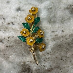 VINTAGE Elegant Floral Brooch with Yellow and Green Accents